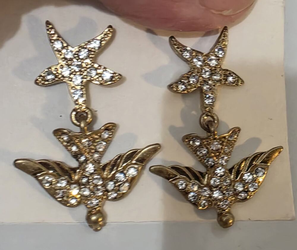 Cabi Rhinestone Bird Drop Earrings Cute Retro Women Comfortable Everday Jewelry